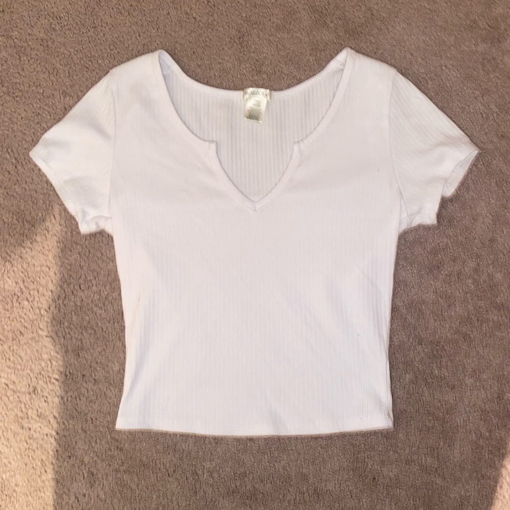 white v-neck crop top